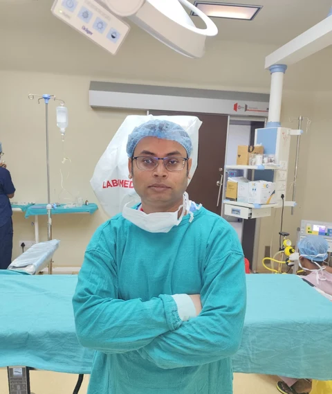 Portrait of Dr. Amit Abhinandan, Best ENT Surgeon at DNA Advanced ENT Clinic, Raja Bazar Patna